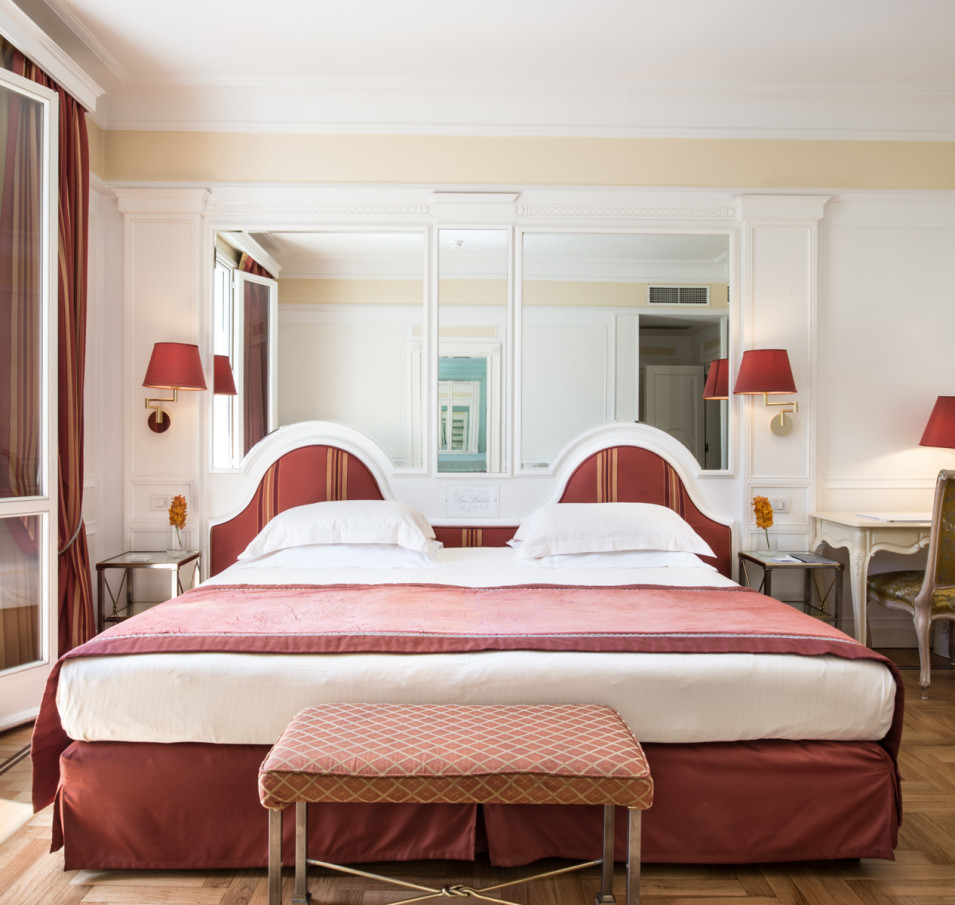 media.Slide_CamereDeluxe_1GrandHotelDesBains_Riccione