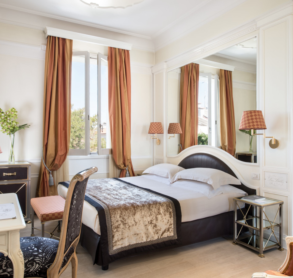 media.Slide_CamereDeluxe_6GrandHotelDesBains_Riccione