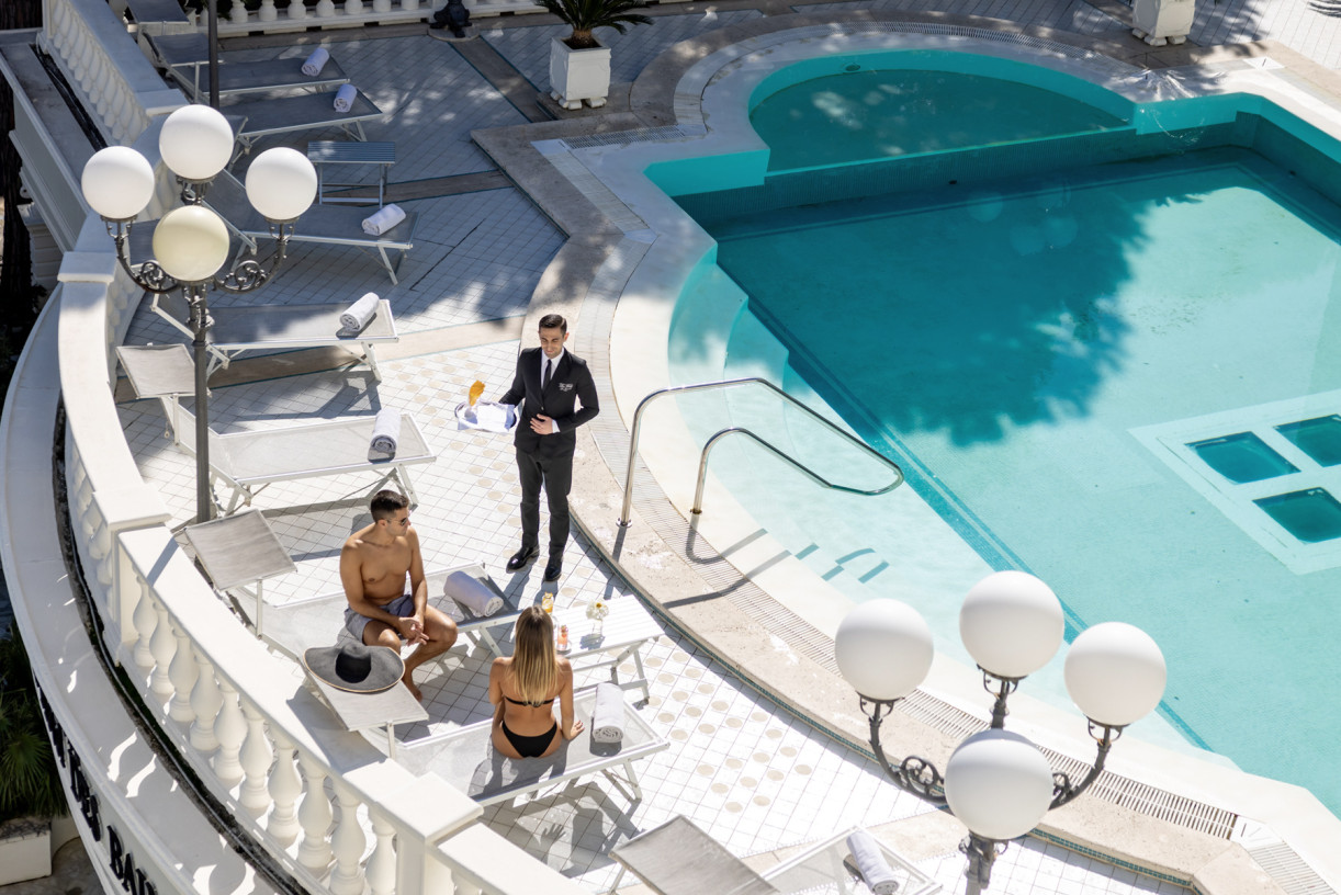media.Slide_Piscina_2GrandHotelDesBains_Riccione