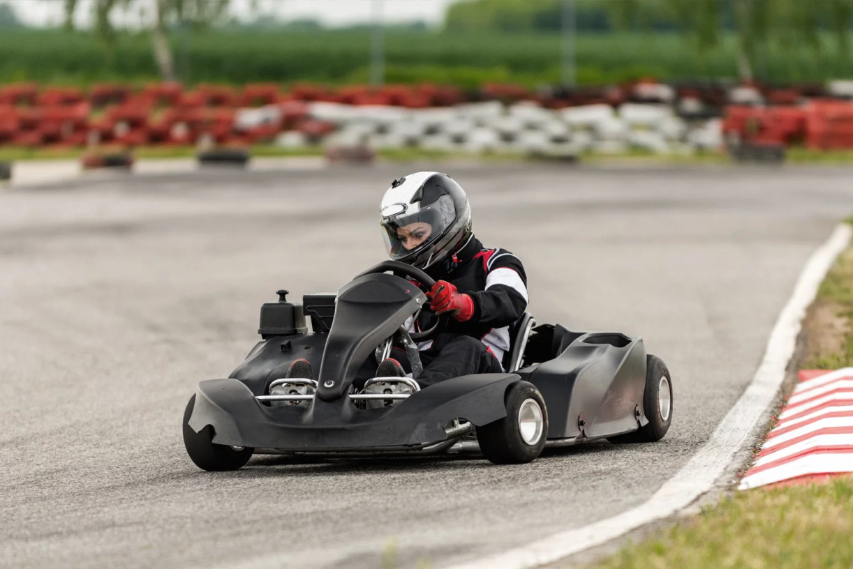 media.Slide_Team-building_2GrandHotelDesBains_Riccione