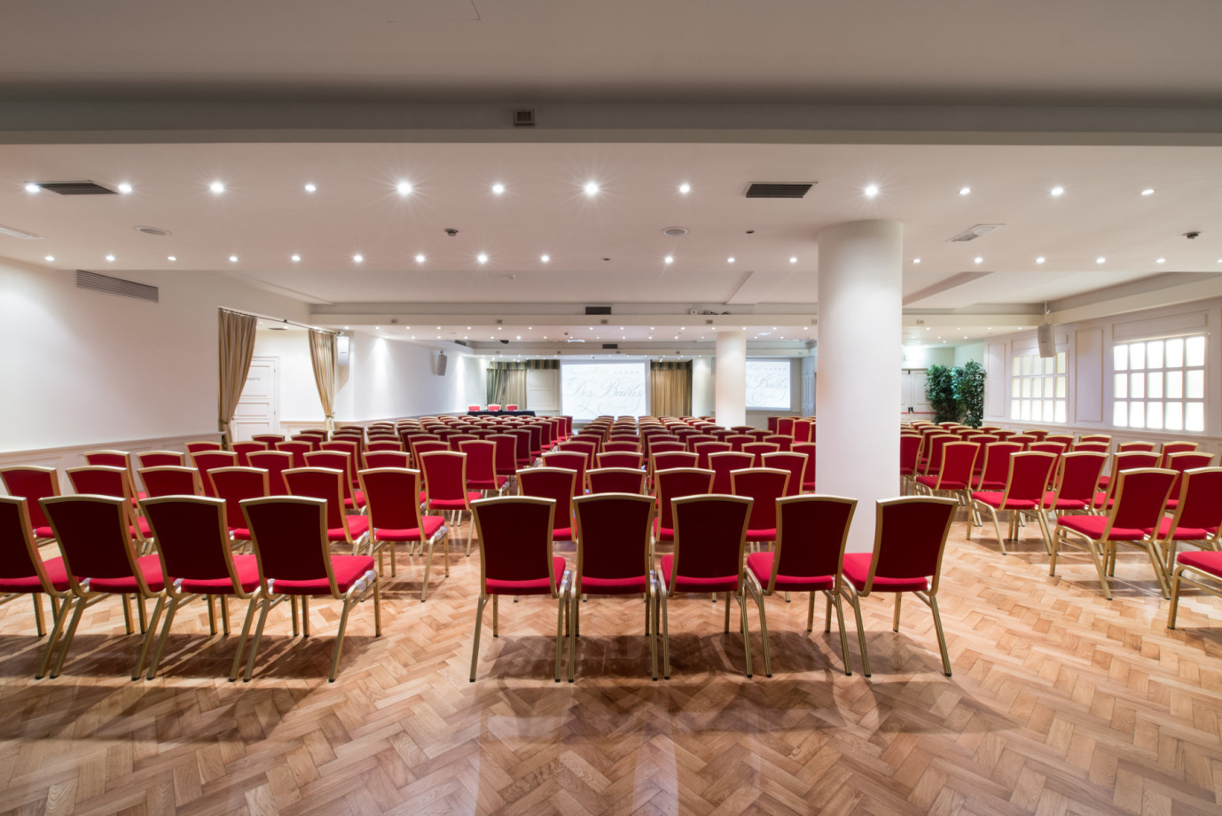 media.Slide_SalaPuccini_1GrandHotelDesBains_Riccione