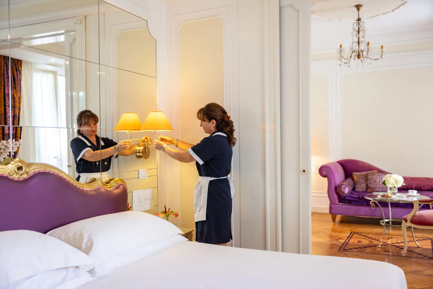 media.Slide_camera_suite_grandhoteldesbains