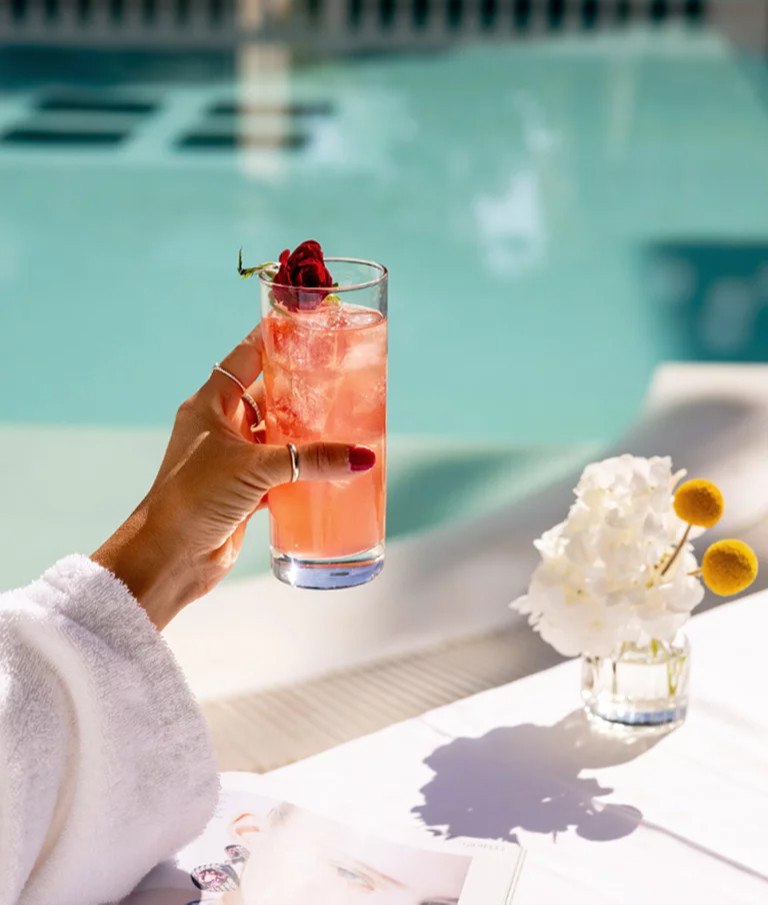 media.GrandHotelDesBains_Riccione-abordo-piscina