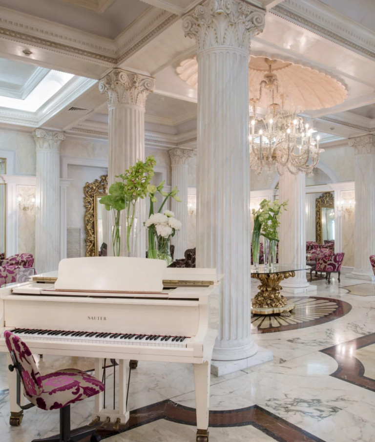 media.Slide_Salone_1GrandHotelDesBains_Riccione