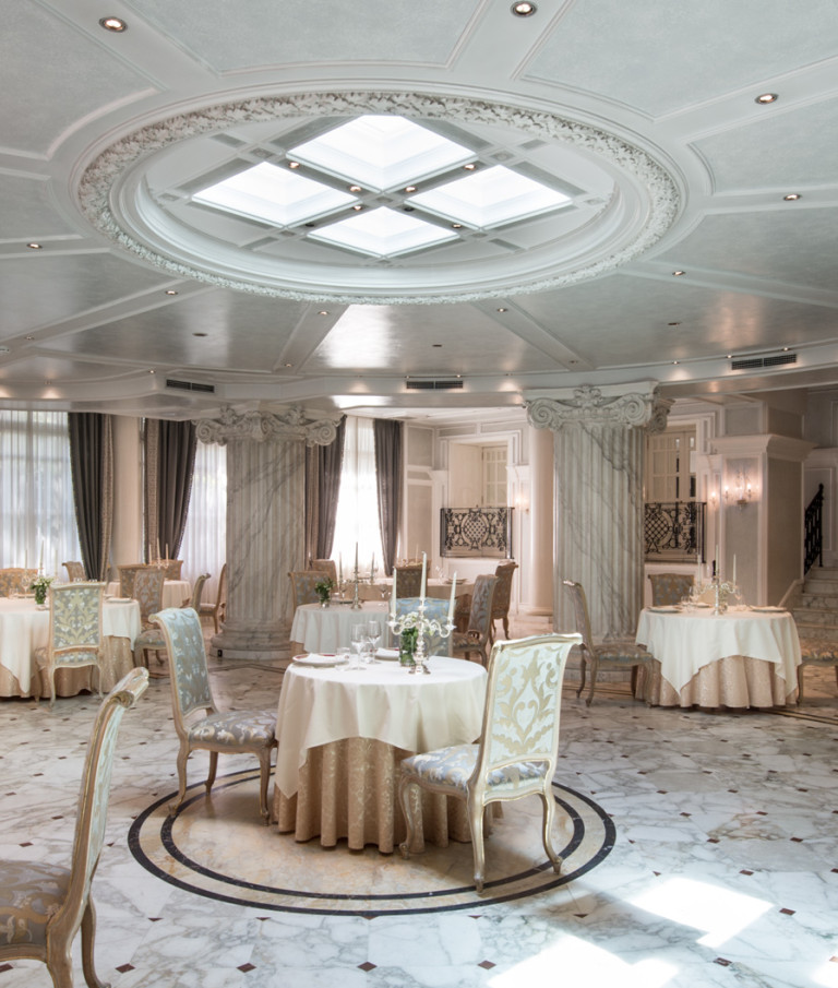 media.Slide_Ristorante_14GrandHotelDesBains_Riccione