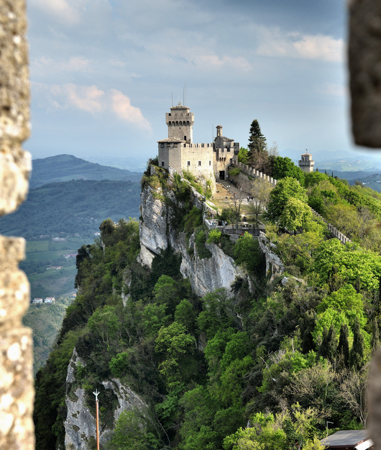 media.Slide_SanMarino_1GrandHotelDesBains_Riccione