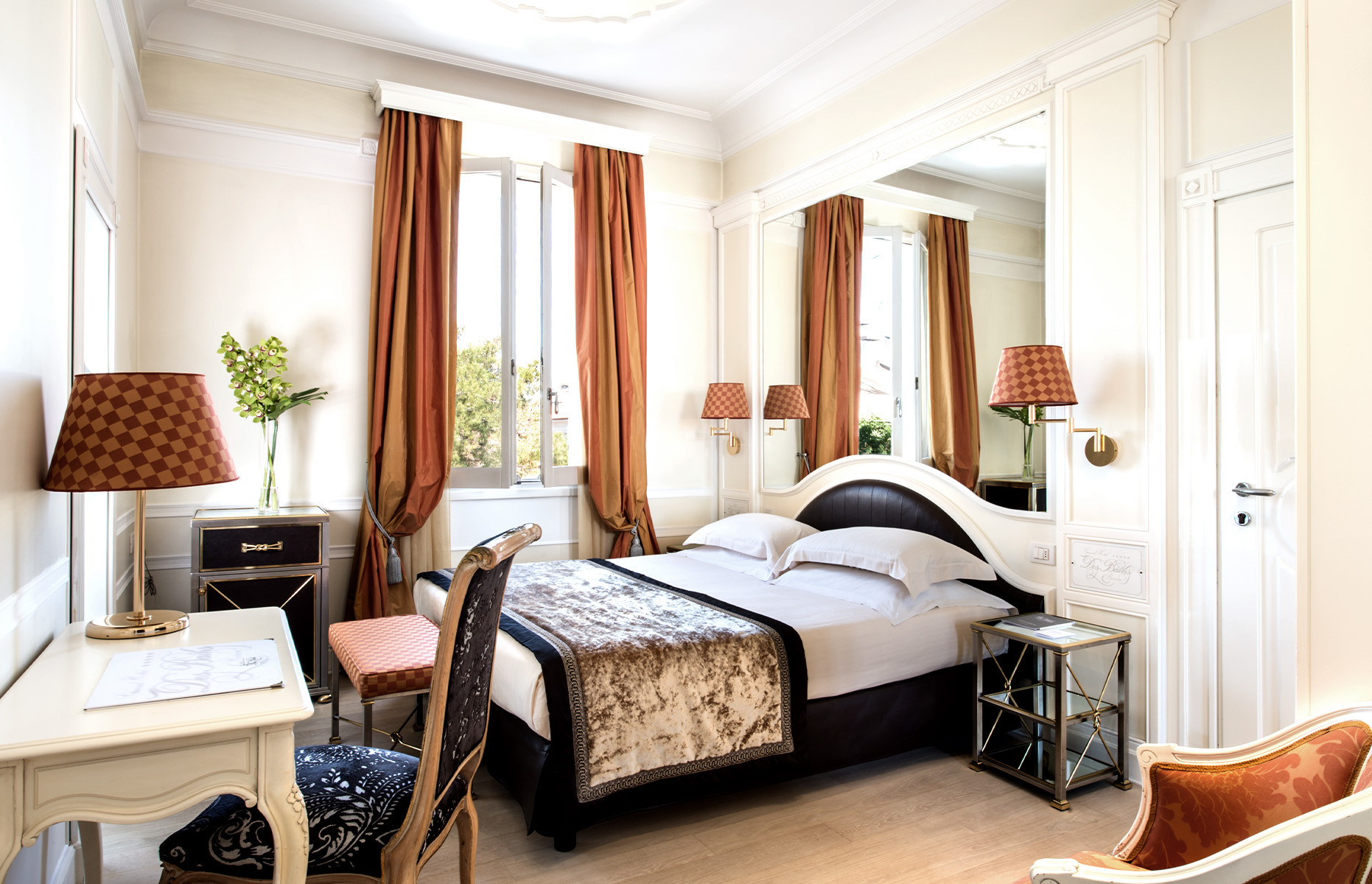 media.header-camere 1