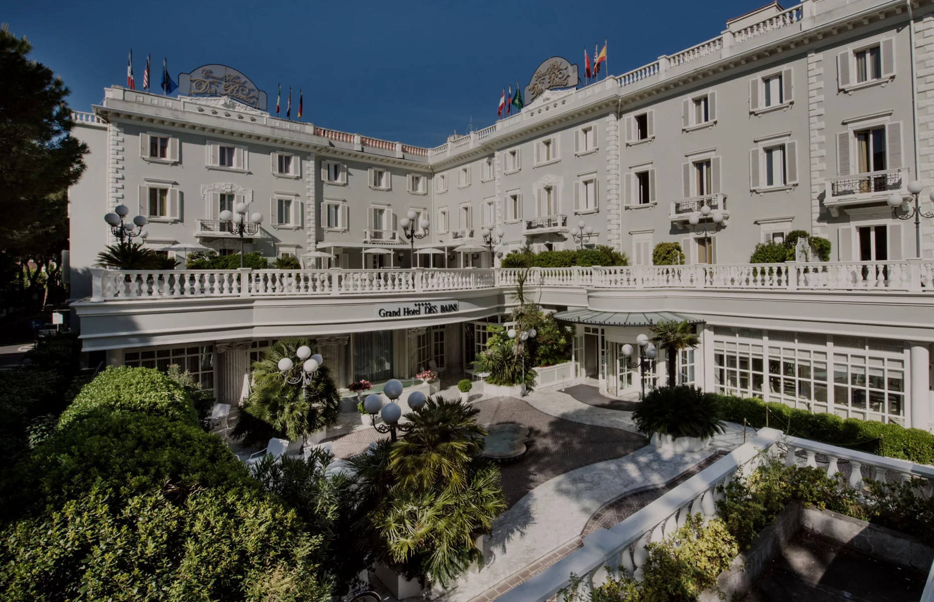 media.Slide_Esterno_1GrandHotelDesBains_Riccione