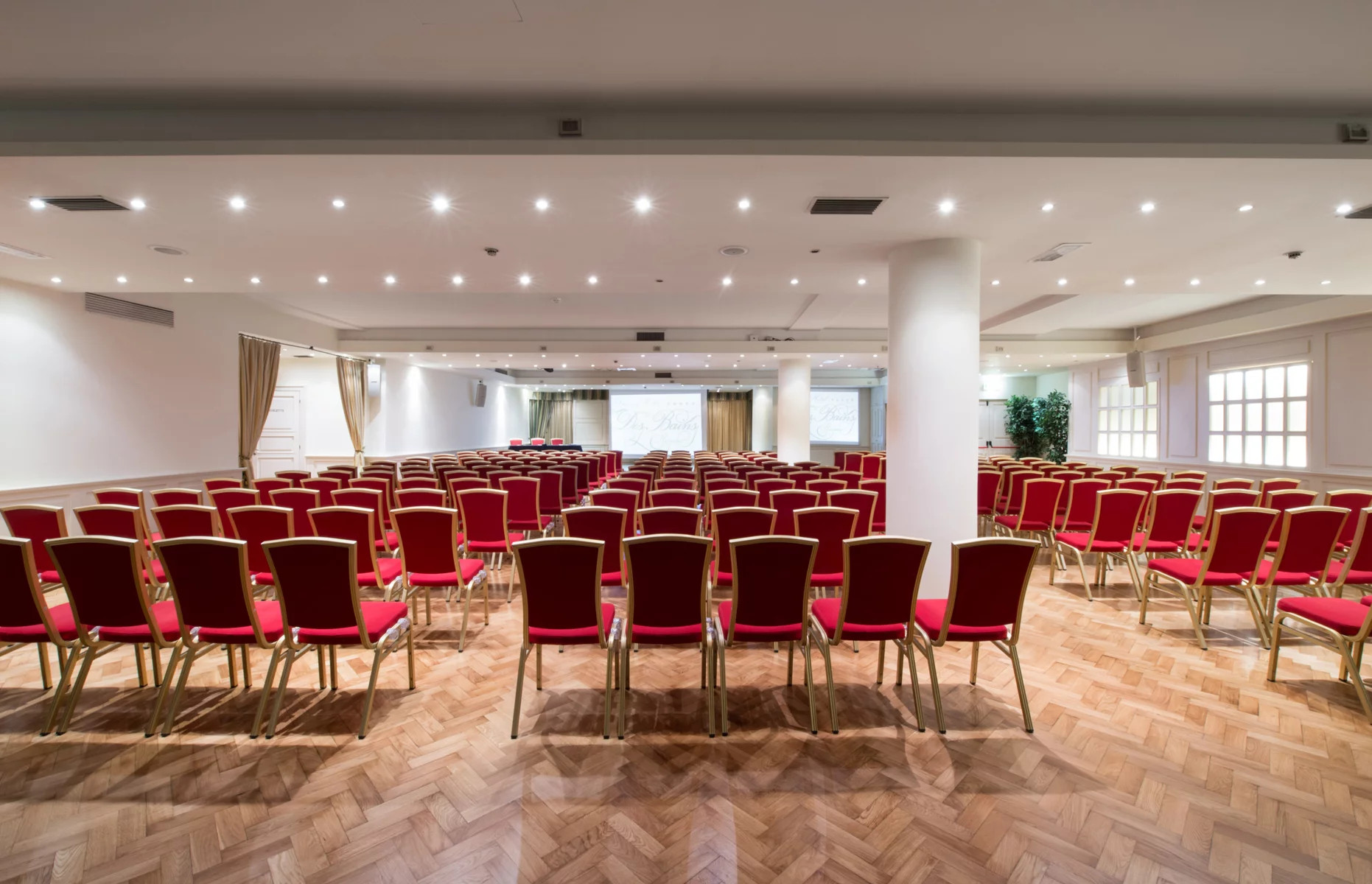 media.Slide_SalaPuccini_1GrandHotelDesBains_Riccione